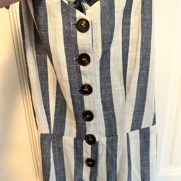 J.O.A Striped Jumpsuit - Picture 2 of 6